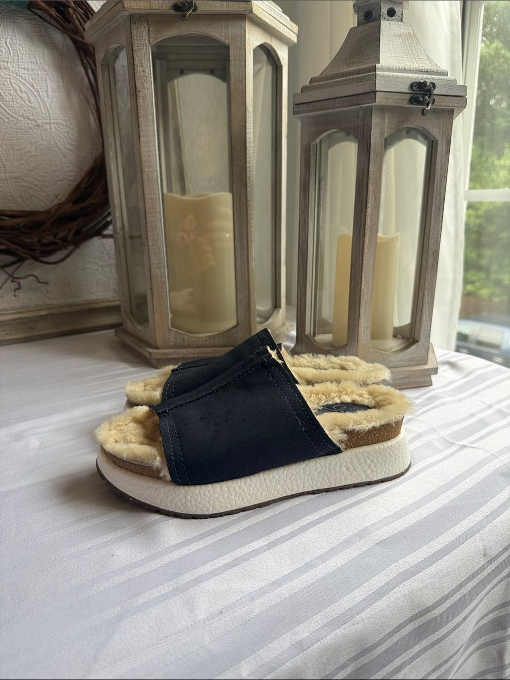 OTBT Slip on Shoes - 7M